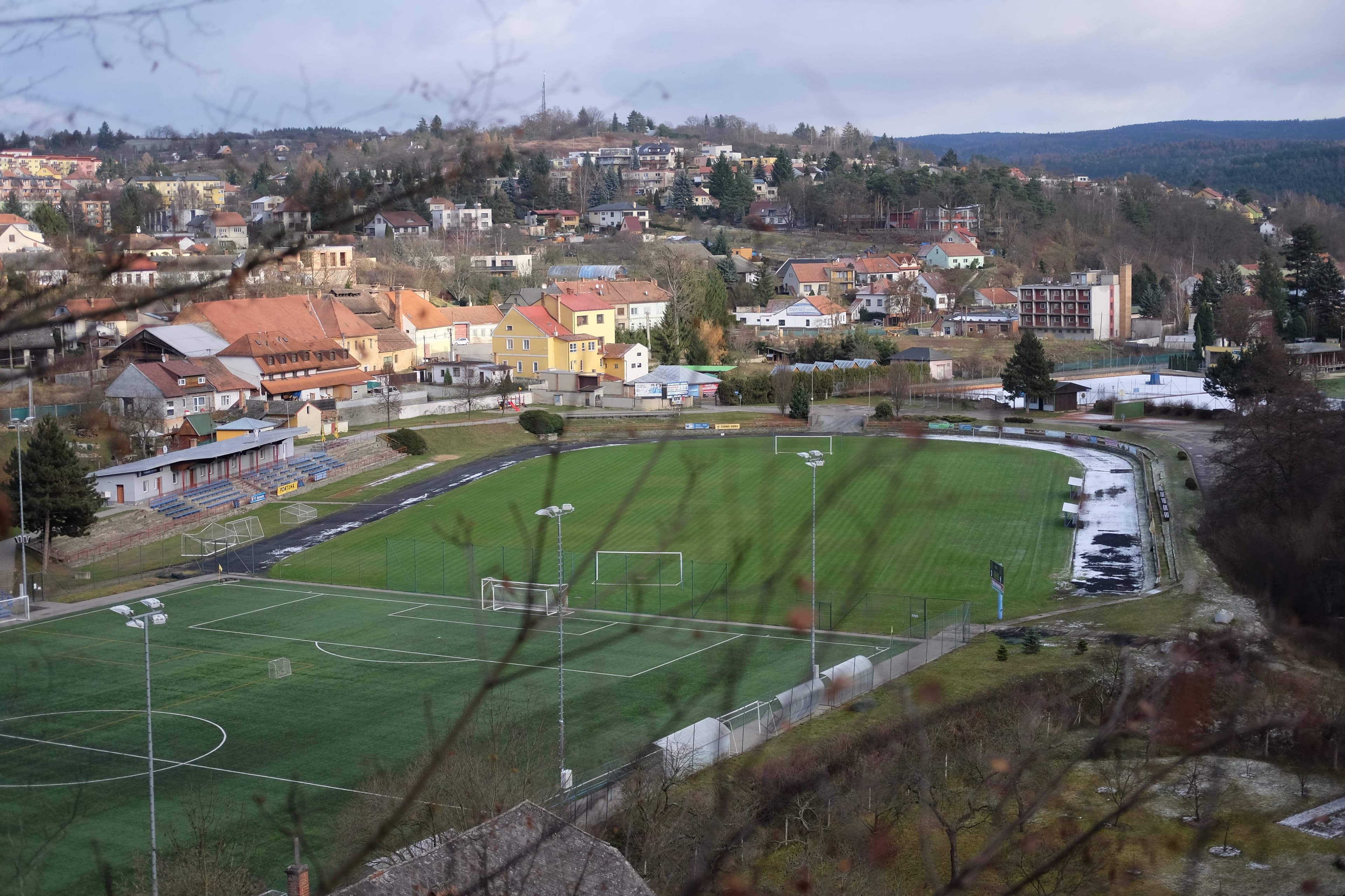 Velká část sportu se v Boskovicích soustředí do sportovního areálu Červená zahrada