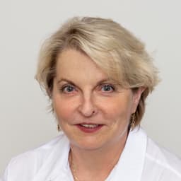 Hana Nedomová