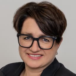 Lenka Dvořáčková